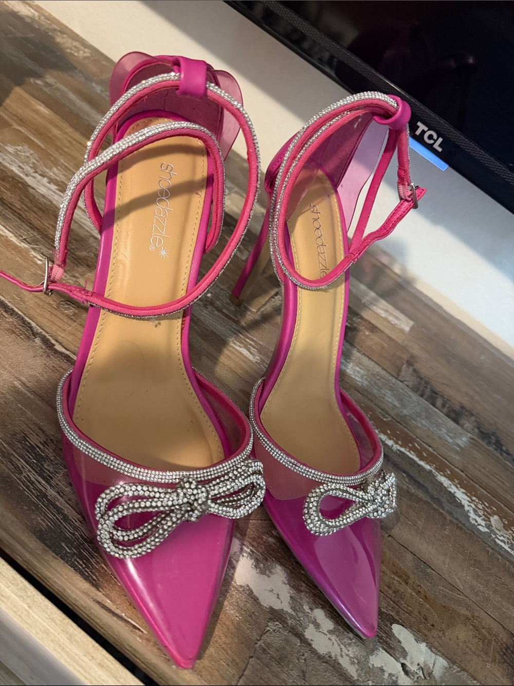 Shoe Dazzle Hot Pink Patent Pointed-Toe Heels with Rhinestone Bow
